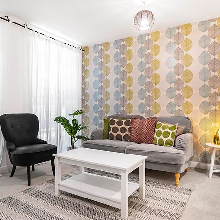 Pass The Keys Modern Tottenham Hale Apartment Perfect For Leisure لندن المظهر الخارجي الصورة