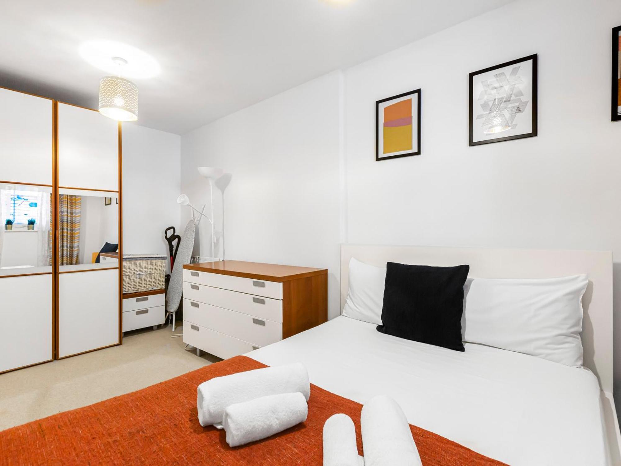 Pass The Keys Modern Tottenham Hale Apartment Perfect For Leisure لندن المظهر الخارجي الصورة